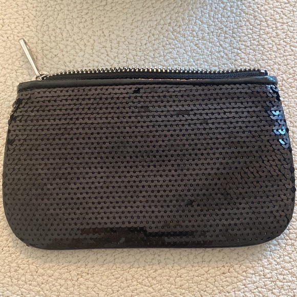 Michael Kors - Pouch Wallet - Picture 4 of 5